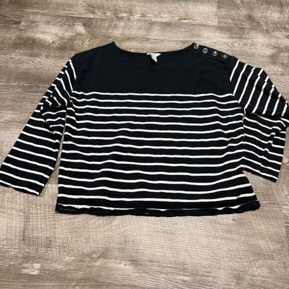 Forever 21 Tops - Forever 21 Striped Quarter Sleeve Shirt Size Large
